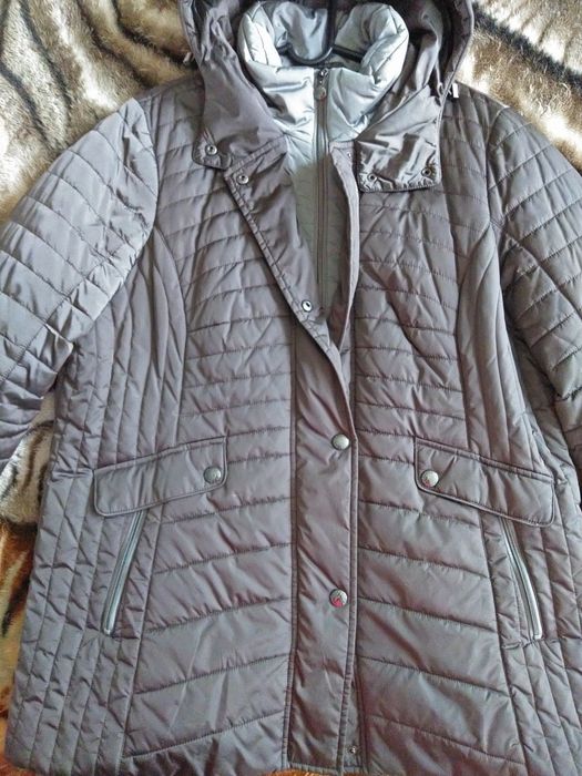 Куртка женская 56-58разм.