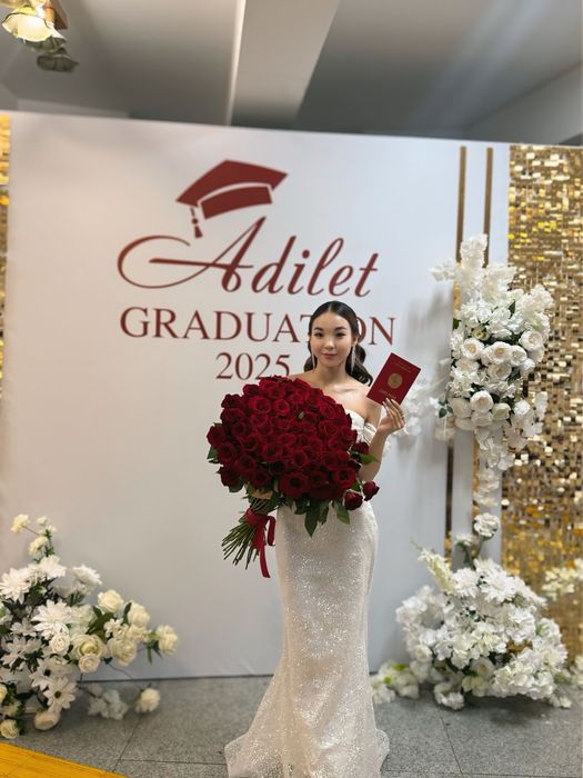 Платье вечерние.