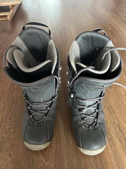 bots snowbord marimea 43
