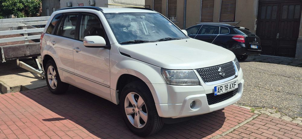 Suzuki Grand Vitara 2.0 benzina 140 c.p 2010