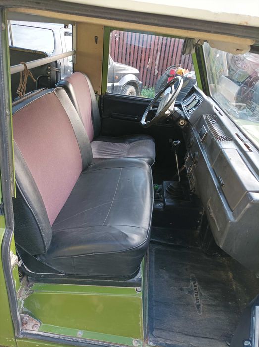 Land Rover Defender  Santana 88