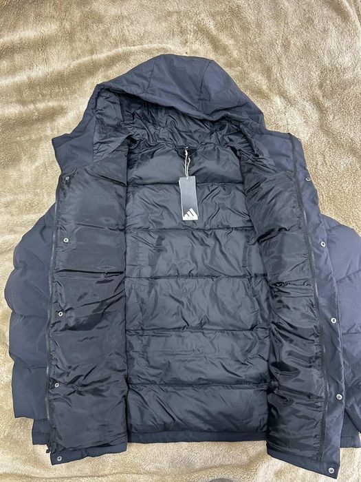Vand geaca de iarna Adidas Helionic 3XL, noua, cu eticheta