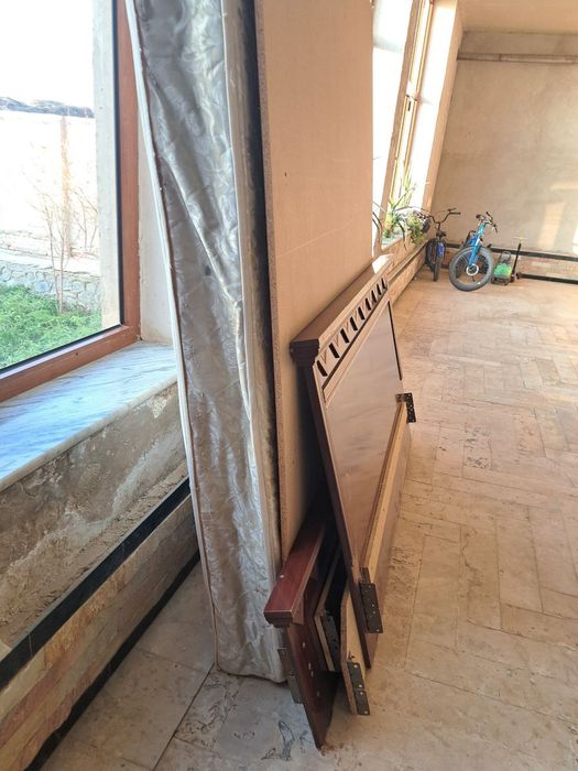 Спальни гарнитур сотилади