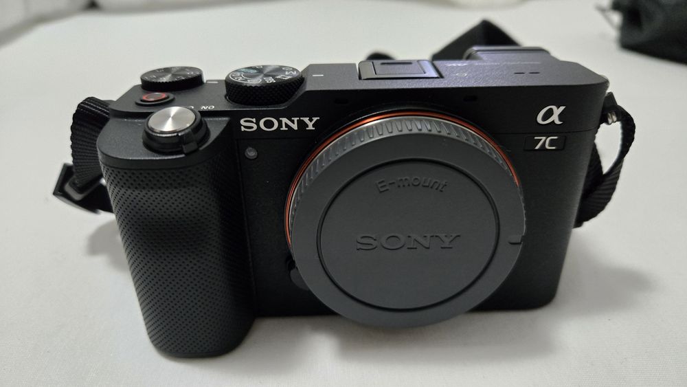 Sony A7C + Sony 28-60