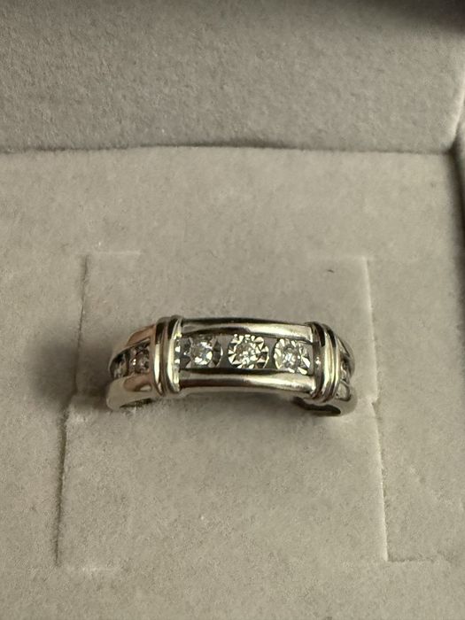 Бриллиантовое кольцо