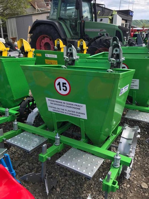 Masina plantat cartofi pe 1 rand si 2 randuri