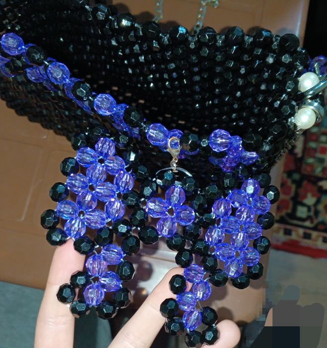 Сумка из бусин полностью ручной работы