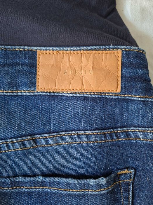Blugi skinny pentru gravide, marimea 38