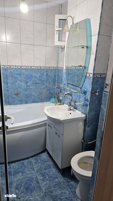 Apartament Cu 3 Camere De Vânzare – Micro 17