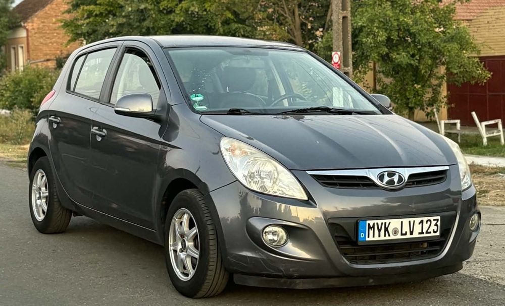 HYUNDAI i20 2011 — imagine 2