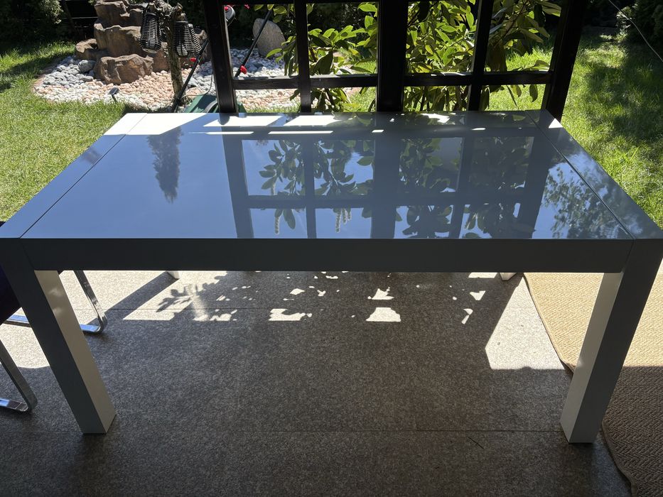 Masa alba extensibil