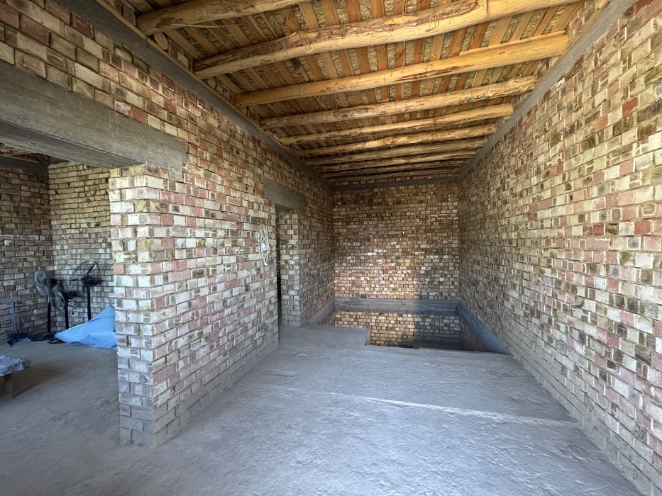 Участка дом продоется Чирчик 500 ка, 2 этаж, 6 ком, 198м2, 3 сотих