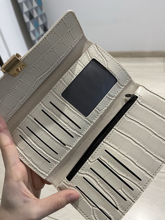 Дамско портмоне