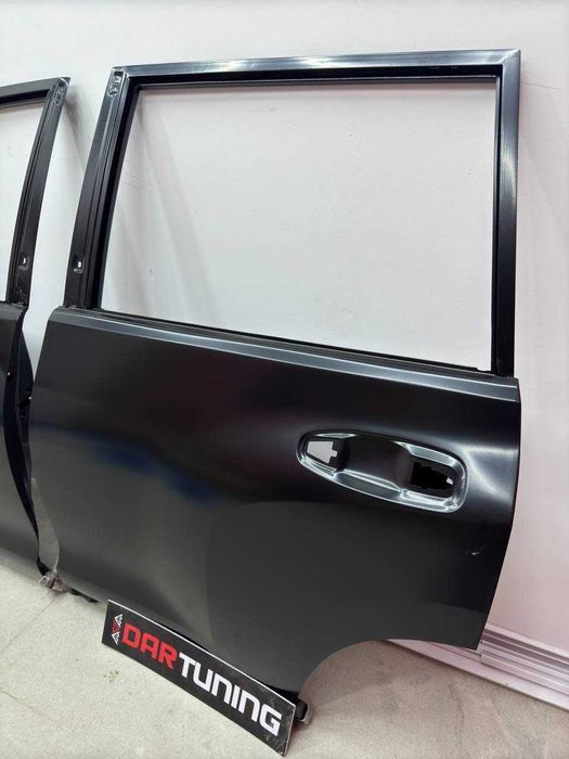 Задняя левая дверь Прадо 150