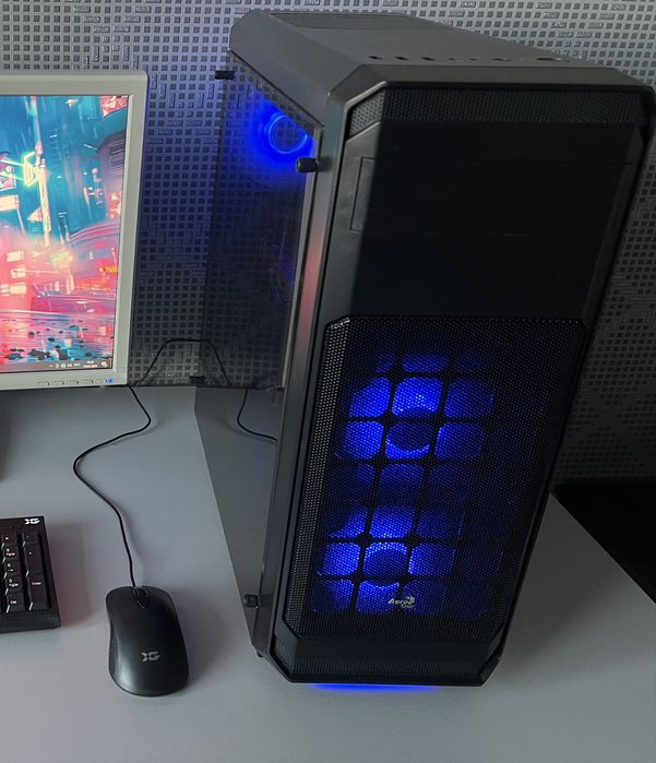 Игровой ПК комплект с монитором i7/16Гб/RX 580 8 ГБ/SSD M.2