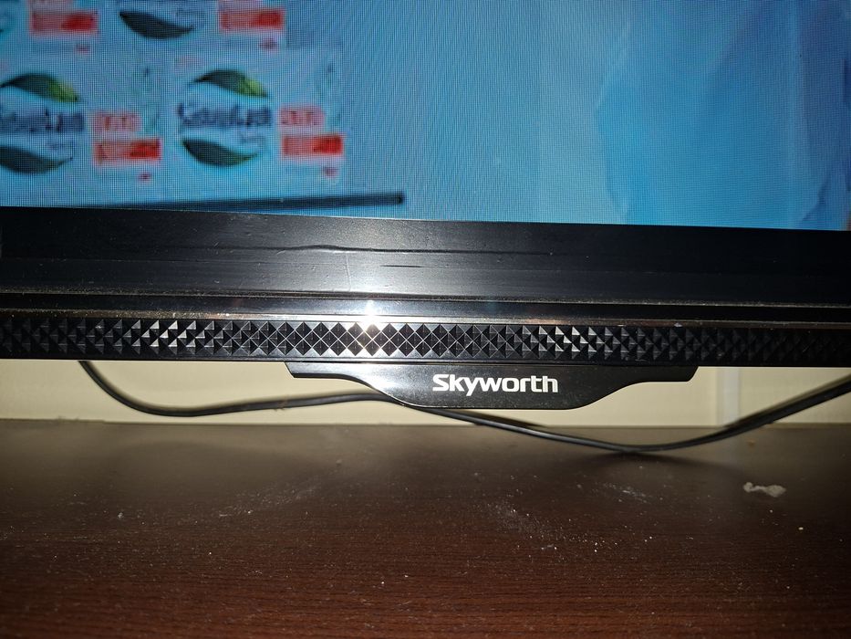 Продава се телевизор 50 инча