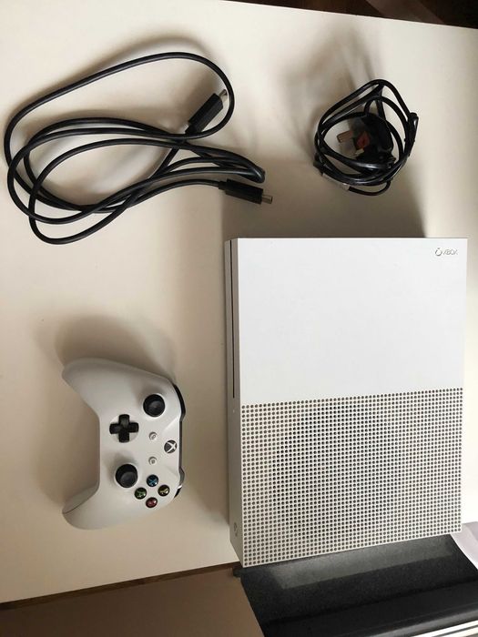 Microsoft Xbox One S 1TB