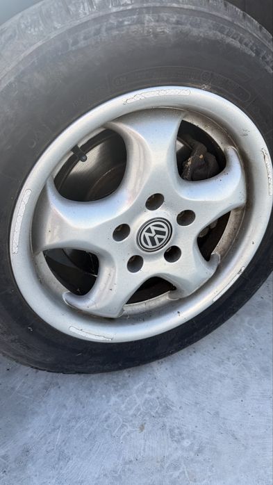 Продавам джанти за vw passat b5