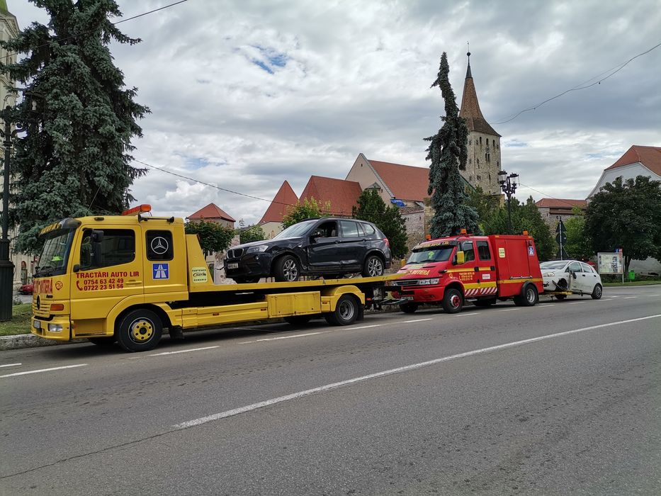 Tractari Auto Transport Recuperare Assistenta rutiera platforma