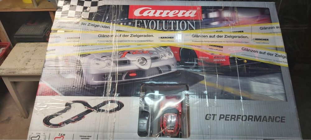 Set Carrera Evolution "GT Performance" - Traseu 7.4m - Mercedes SLR & Nissan GT-R