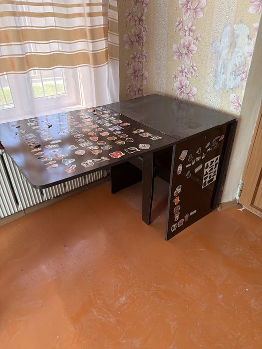 Мебель диван, стол, кровать