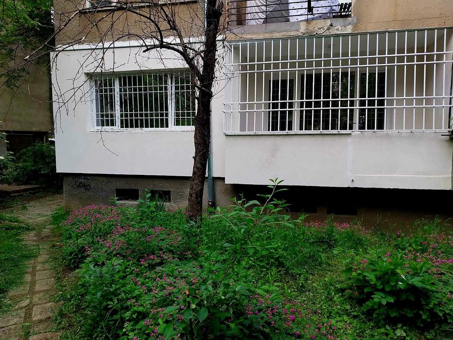 Дава се под наем Тристаен апартамент в София, Иван Вазов - 90 кв.м за 760 € - Снимка #7