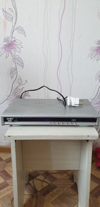 Продам спутниковые тюнеры.