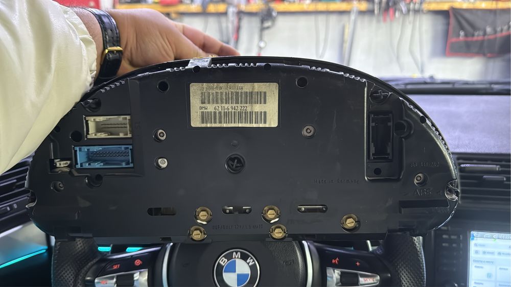 Продам Щиток приборов е53/е39