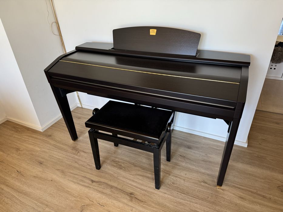 Yamaha Clavinova CVP 505 Pian Electronic