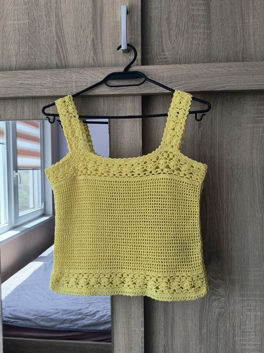 Дамски блузи и потници ръчно изплетени