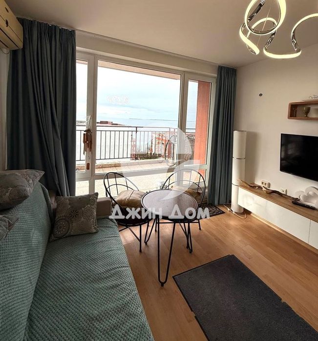 Продава се Тристаен апартамент в Свети Влас - 105 кв.м за 671 €/кв.м - Снимка #1