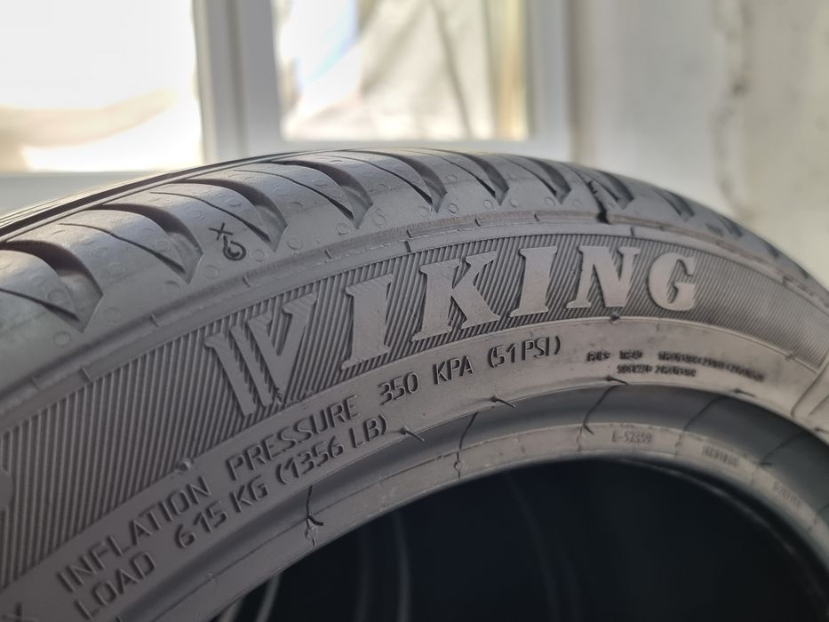 "Dot 22" 215/45/17 Viking 4Броя: 420лв 8.5мм като Нови на 1000км!