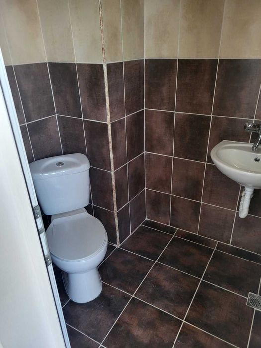 Вътрешни и външни ремонти - плочки, гипсокартон, замазки, шпакловка