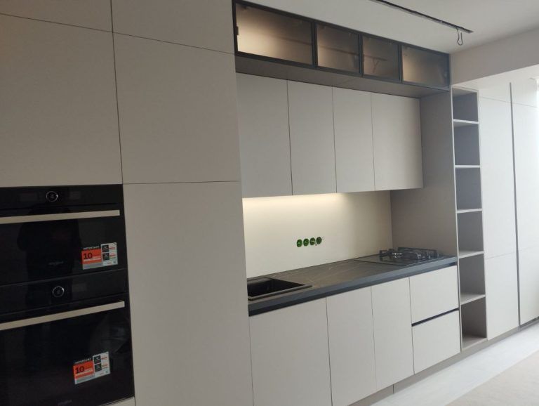 Кухонная мебель                   ,