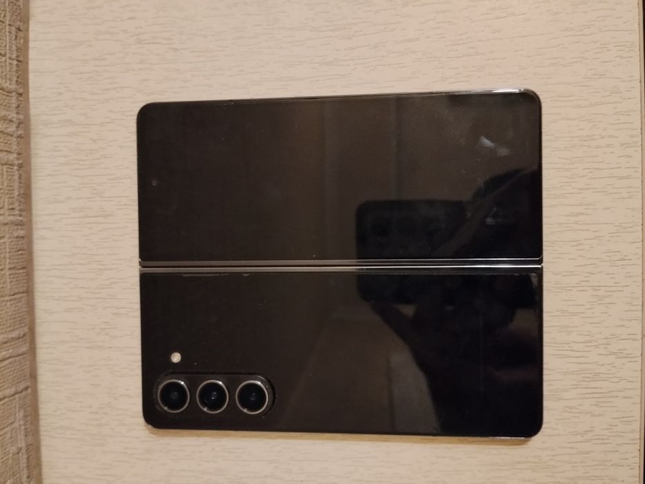 Продаётся Samsung galaxy z fold 5 12/512