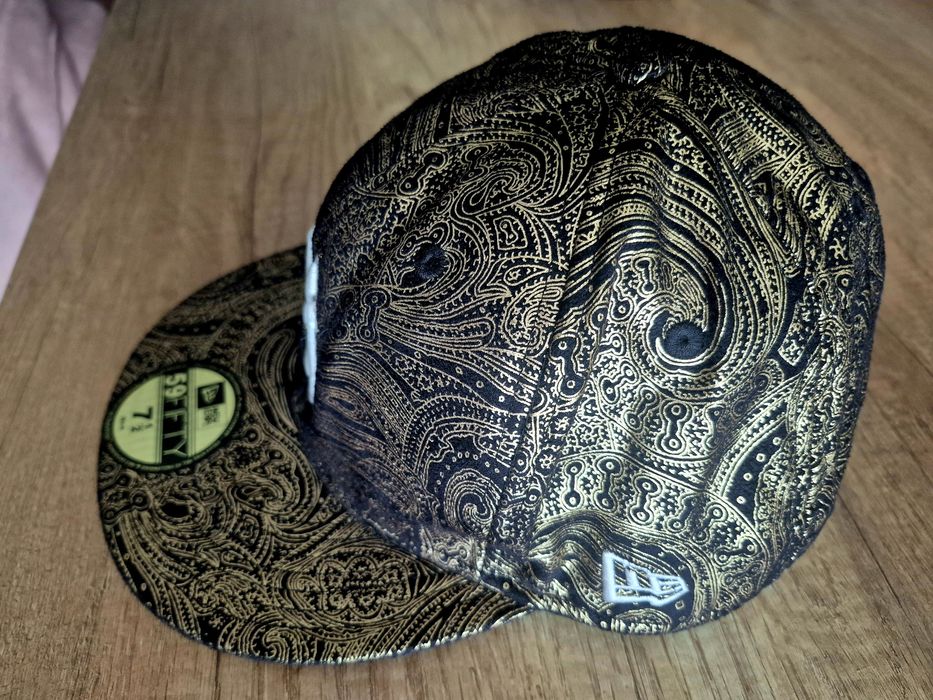 Оригинална шапка New Era 59FIFTY - NY Yankees (Paisley Gold
