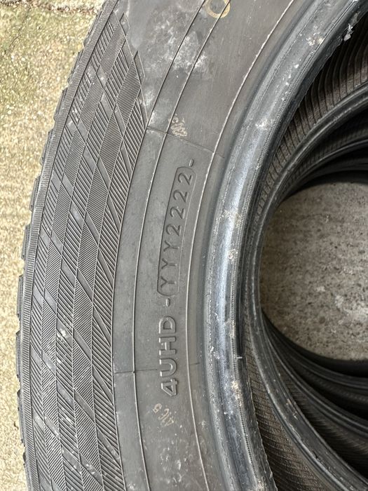 4 anvelope iarna 225/60R18 yokohama dot 2222 6 mm