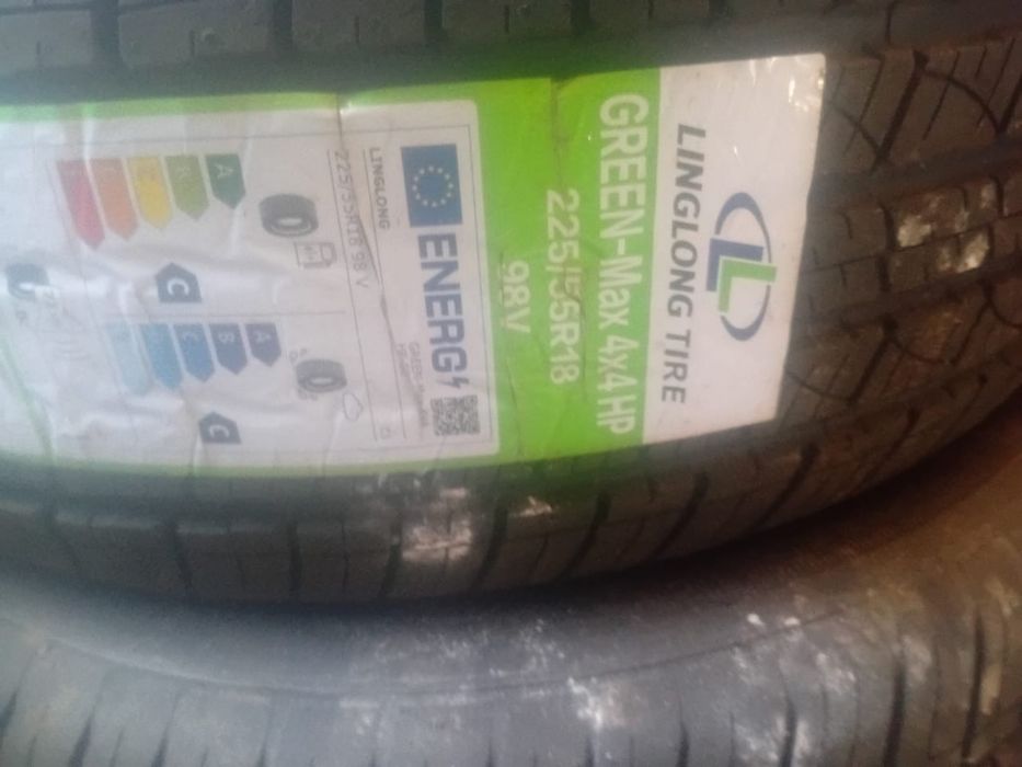 Новые шины  срочноо продаю!!