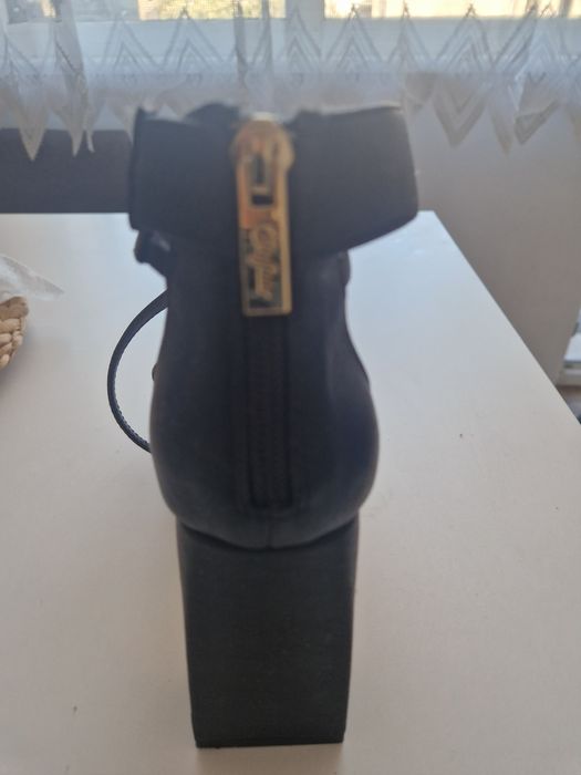 Обувки  BUFFALO 37 номер. Нови !