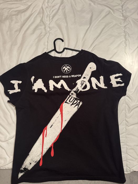 LUDA рядка тениска