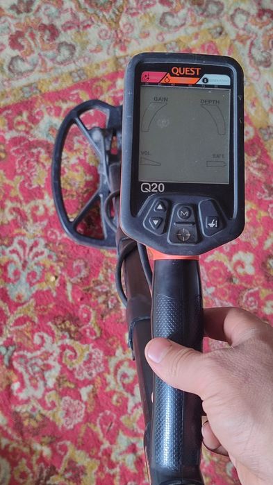 Металло детектор QUEST 20