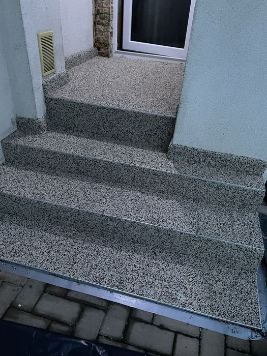 Covor de piatra Aplicare si mentenanta calitate 100% !!!