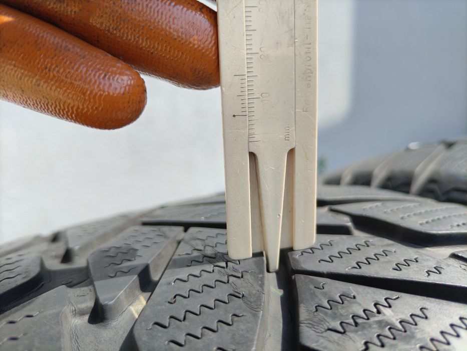 235/55/17 Дънлоп без ДОТ