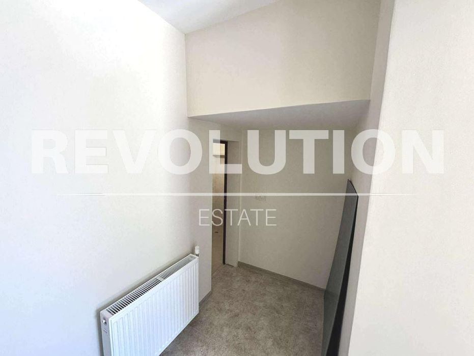 Дава се под наем Къща в Варна, Бриз - 156 кв.м за 1200 € - Снимка #6