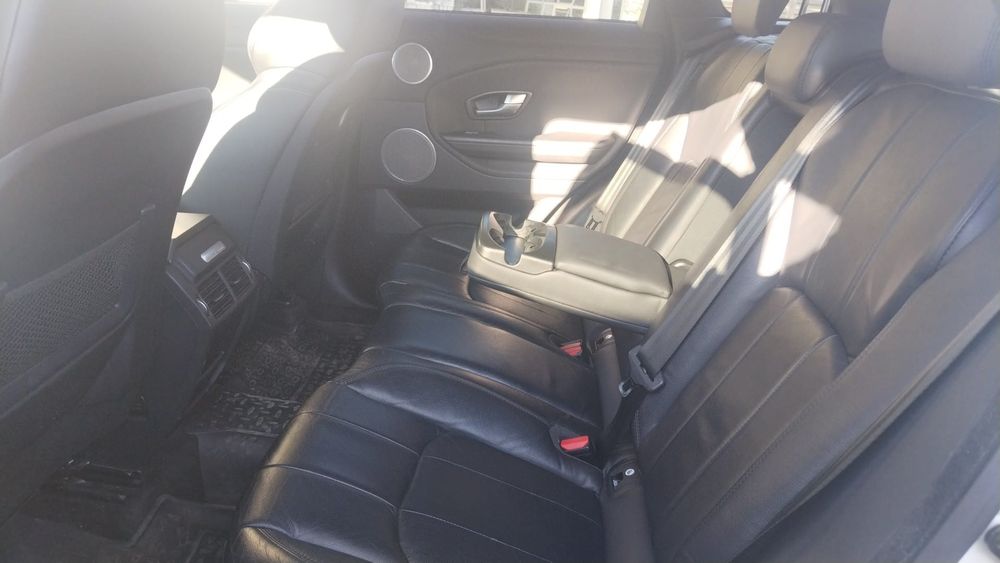 Vând Range Rover Evoque