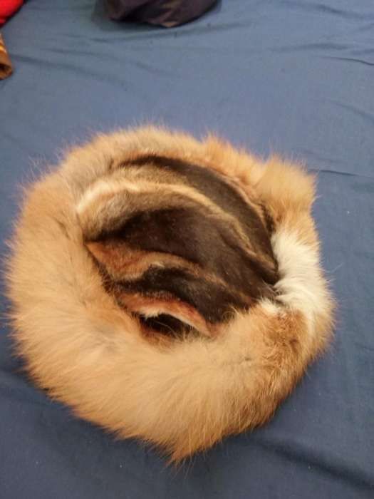 Caciula din blana de vulpe