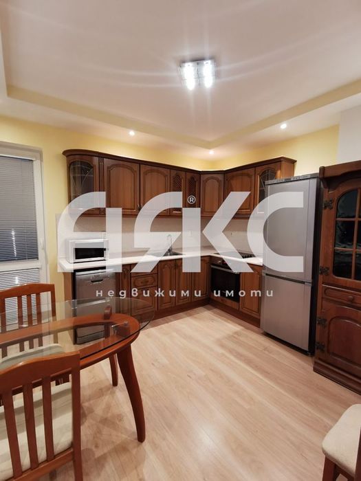 Дава се под наем Двустаен апартамент в Банкя - 75 кв.м за 648.21 € - Снимка #1