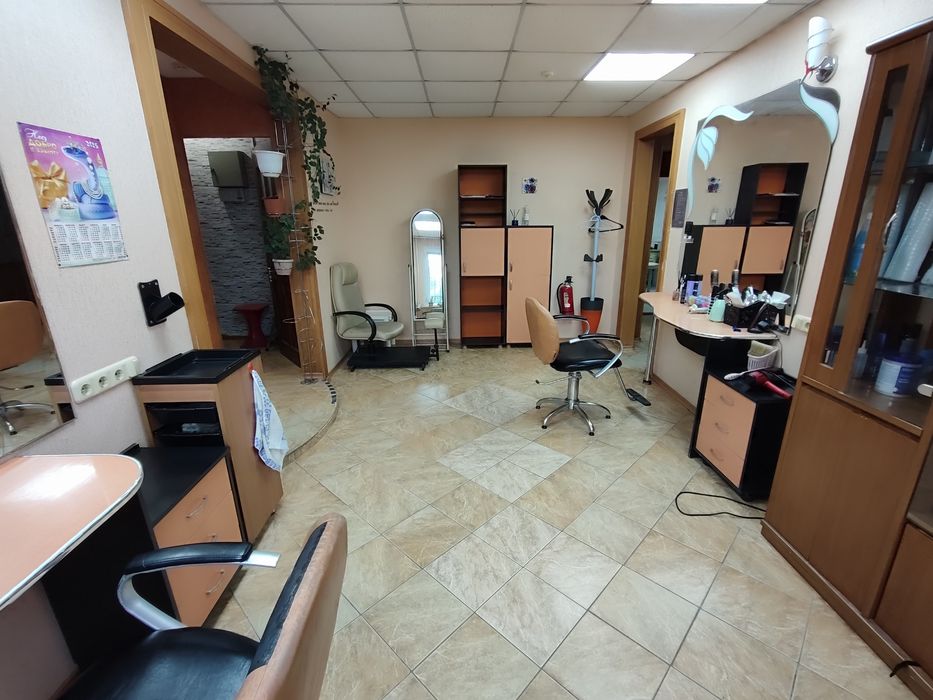 Продается Салон красоты/ Парикмахерская "Лада"