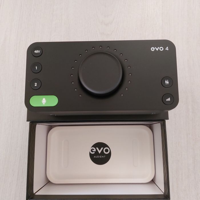 Audient EVO 4 – Професионален Аудио Интерфейс (Smartgain & Loopback)
