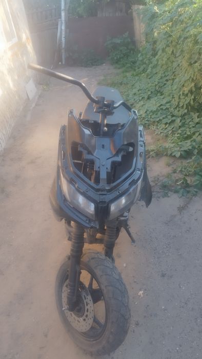 Продам обменяю скутер м8